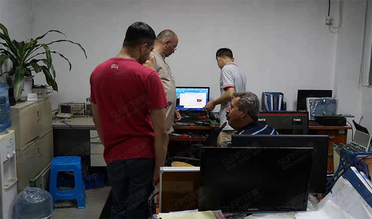 訊鵬油價屏.jpg