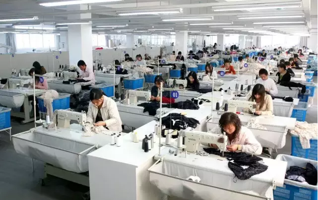 制衣電子看板.png